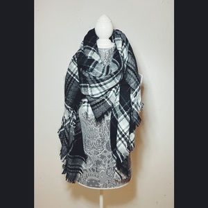 Charlotte Daniel • Plaid Scarf Wrap